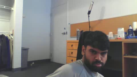 Snapshot of sundoog chatting on March 4, 2:32 pm Sundoog online show from March 4, 2:32 pm