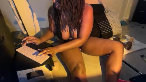 Sunni online show from March 25, 1:07 pm