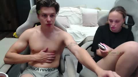 Snapshot of sunny1girl chatting on September 9, 7:47 pm Alice and Sergey online show from September 9, 7:47 pm