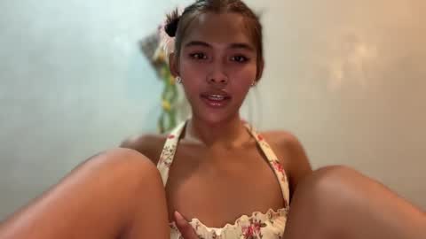 Snapshot of sunny_angelx chatting on March 12, 5:17 pm ANGEL-DONT FORGET TO THUMBS UP AND FOLLOW online show from March 12, 5:17 pm