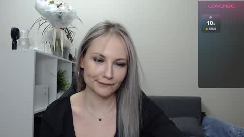 Naomi online show from February 16, 8:00 pm
