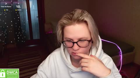 sunny mood online show from January 7, 10:33 am