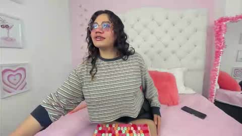 Sunny Smiith online show from November 20, 3:09 pm