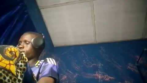 Sunnyblack2 online show from April 3, 4:36 pm