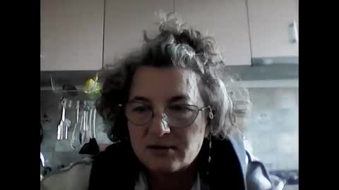 sunnylarrah11 online show from September 14, 3:35 pm