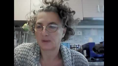 sunnylarrah11 online show from September 17, 6:06 am