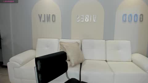 Sunny Rivers online show from October 24, 7:14 pm