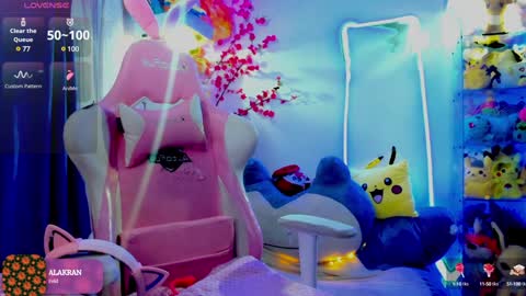 Snapshot of sunofureku_melody chatting on December 7, 2:47 am RAVENCLAU GIRL online show from December 7, 2:47 am