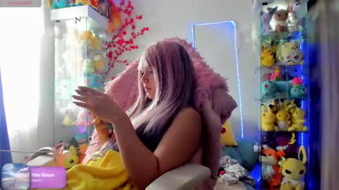 Snapshot of sunofureku_melody chatting on February 20, 9:42 pm RAVENCLAU GIRL online show from February 20, 9:42 pm