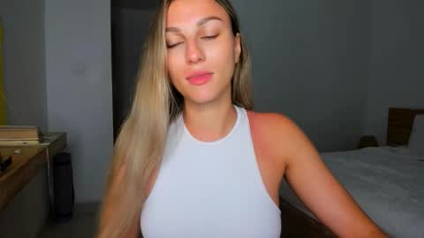 sunsetwithava online show from October 11, 11:48 am