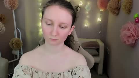 Alice online show from May 26, 5:19 pm