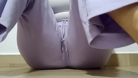 Annie online show from March 5, 7:23 pm