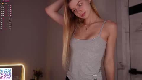 Snapshot of sunshine_diana_ chatting on September 14, 4:41 pm Di online show from September 14, 4:41 pm