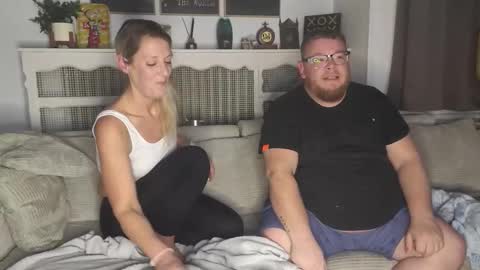 Ava online show from December 1, 9:57 pm