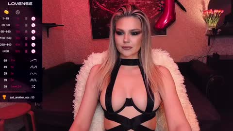 Mistress Molly online show from January 17, 3:23 am