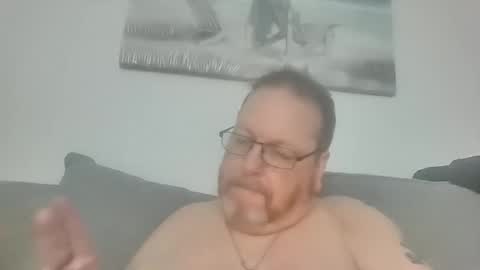 Sunspotbaby online show from April 4, 7:10 pm