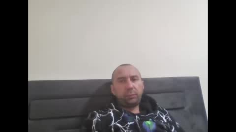 super42835015 online show from October 18, 5:06 pm