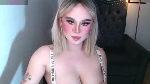 CARMINA online show from November 29, 2:19 am