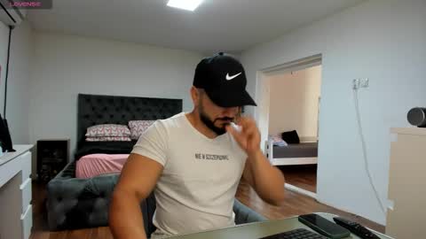 supermanboyxxl online show from November 3, 7:31 am