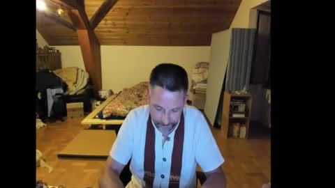 supersquirrel81 online show from July 20, 9:16 pm