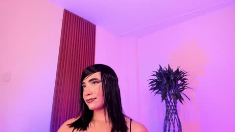 Snapshot of suprasexyjohn chatting on January 15, 10:13 pm llllSupra llll online show from January 15, 10:13 pm
