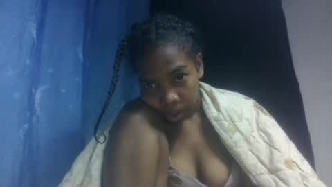 surbelle online show from April 14, 11:41 pm