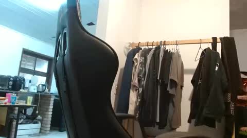 surfdog95 online show from October 30, 6:52 pm