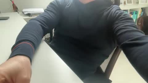 surfstar81 online show from October 10, 8:20 am