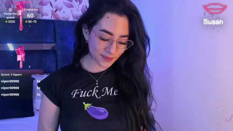 Snapshot of susa1userma_ chatting on February 6, 10:43 pm Susann online show from February 6, 10:43 pm