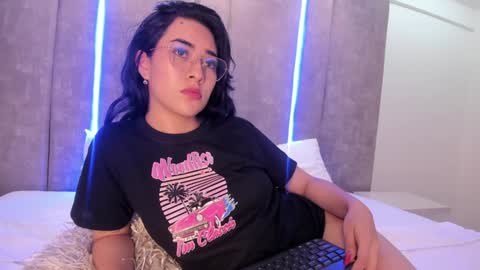 Snapshot of susa1userma_ chatting on February 8, 5:08 am Susann online show from February 8, 5:08 am