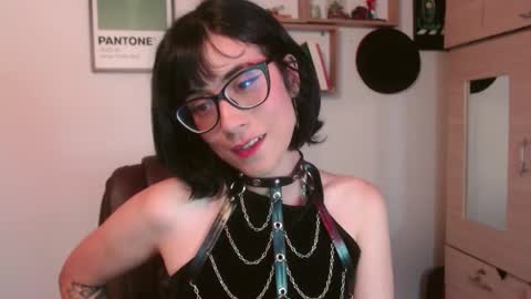 susana_w online show from September 17, 10:13 pm