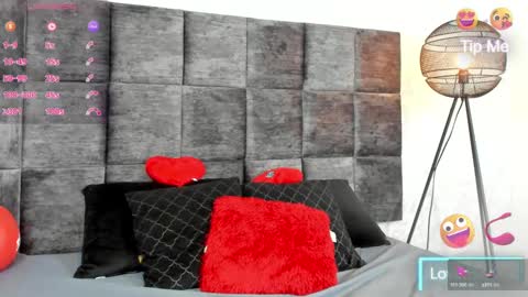 Susan online show from February 18, 8:36 pm