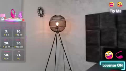 Susan online show from September 9, 9:15 pm