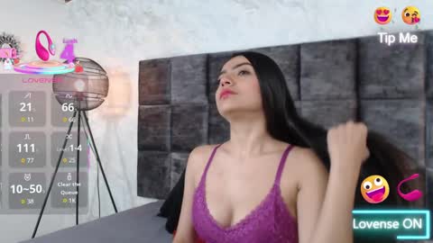 Susan online show from October 8, 9:54 pm