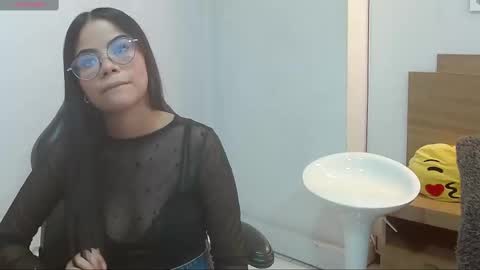 Susan online show from February 10, 5:41 pm