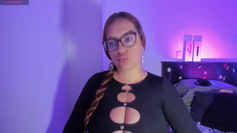 sussanmiller_ online show from February 3, 11:09 am