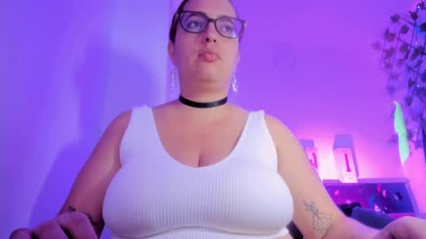 sussanmiller_ online show from February 26, 12:38 pm