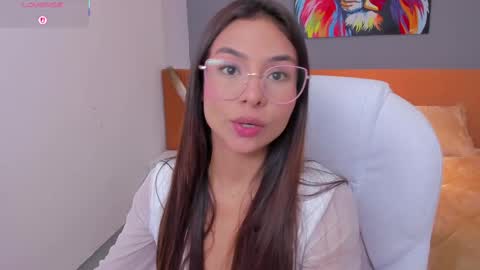sussy_sweet4u online show from February 28, 4:20 pm