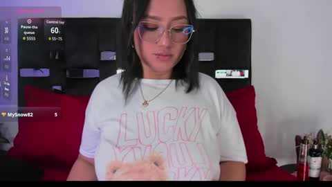 Sussy Sunny online show from April 7, 4:14 am