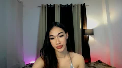 Snapshot of sususlutxx chatting on February 1, 10:26 am susie online show from February 1, 10:26 am