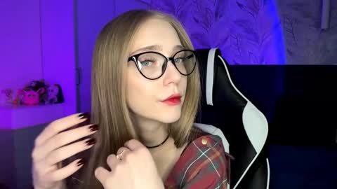 Jessica online show from November 15, 5:25 pm