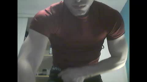 Snapshot of sutromaxx chatting on September 16, 3:53 am Maximus online show from September 16, 3:53 am