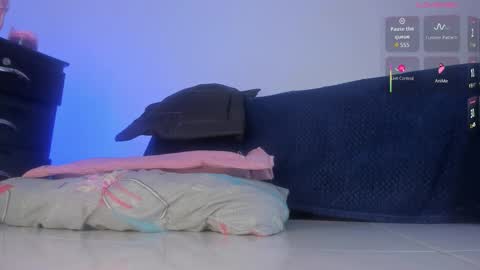 suzanana online show from October 18, 7:51 pm