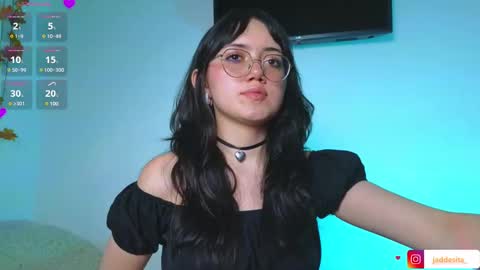 Snapshot of suzumi_ chatting on March 10, 8:39 am Jadde online show from March 10, 8:39 am