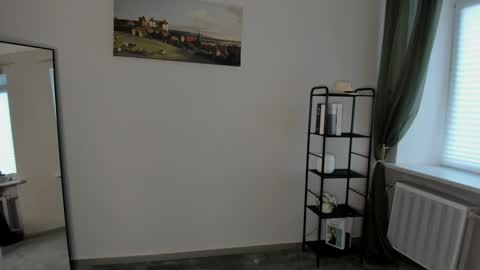 Sabrina online show from December 16, 9:04 am