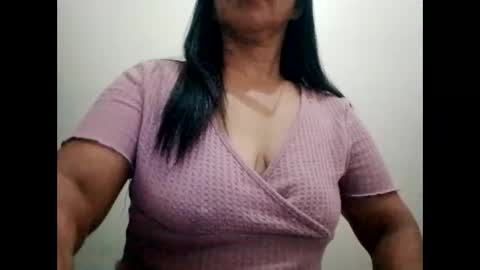suzzie_hot online show from February 13, 9:50 pm