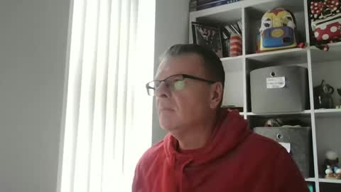 swchap1217 online show from September 9, 3:12 pm