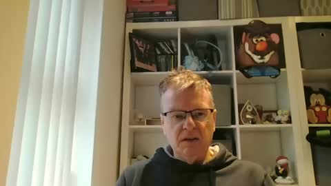swchap1217 online show from February 12, 3:49 pm
