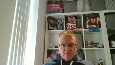 swchap1217 online show from February 25, 3:31 pm