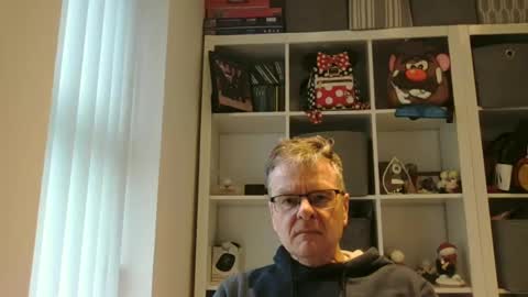 swchap1217 online show from February 18, 4:47 pm